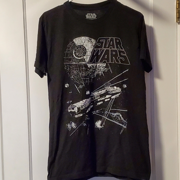 STAR WARS Return of the Jedi Medium Death Star Attack T-shirt black Falcon - Picture 1 of 4